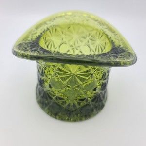 Vintage Fenton Large Top Hat Daisy Button Avocado Green Glass Vase 3.5 Inch Tall